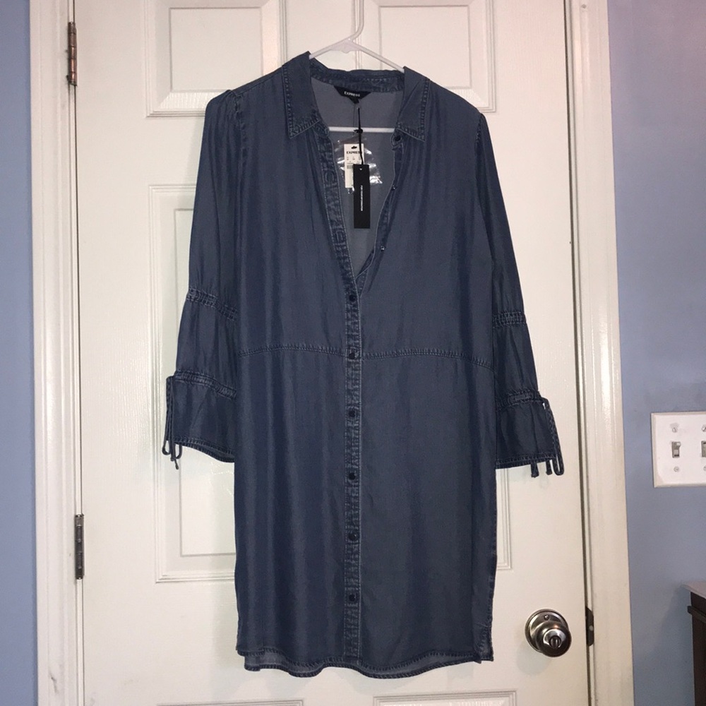 🆕 Express denim dress - Picture 2 of 5